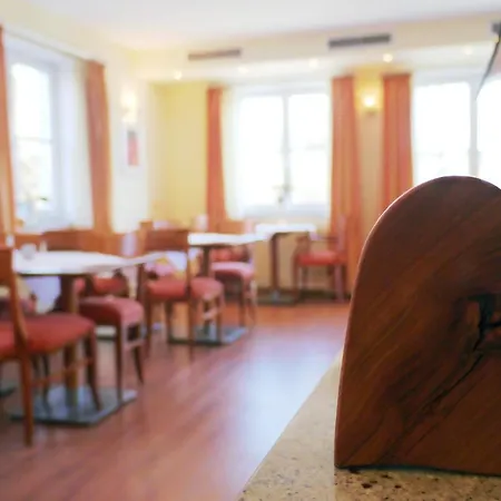 Landgasthof Zum Hirschen Betriebsgesellschaft Mbh Guest house